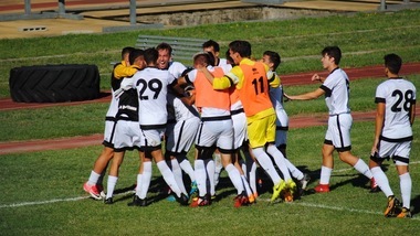 Serie D - Finalmente Derthona! Moretto castiga il "suo" Seregno, Visca in festa