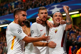 Champions League, Chelsea-Roma 3-3: Dzeko-show, un punto d'oro