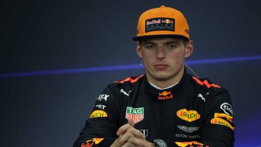 F1, Verstappen con la Red Bull per altri tre anni
