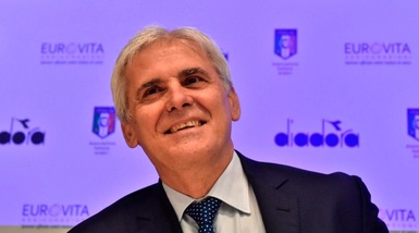 Milan, Nicchi avverte Montella: «Si dovrà adeguare al Var»