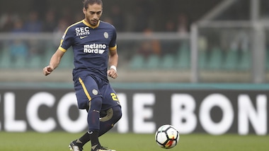 Serie A Verona, risentimento al flessore destro per Caceres