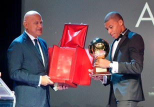 Golden Boy 2017 a Mbappé: «Grande onore». Rivivi la serata di Montecarlo