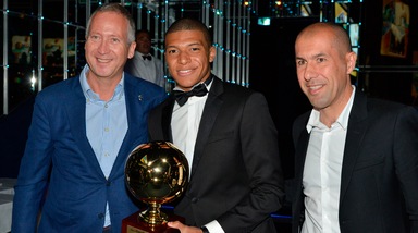 Golden Boy 2017, Mbappé riceve il premio