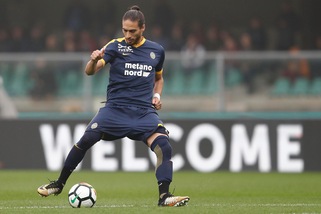 Serie A Verona, ancora terapie per Valoti e Caceres
