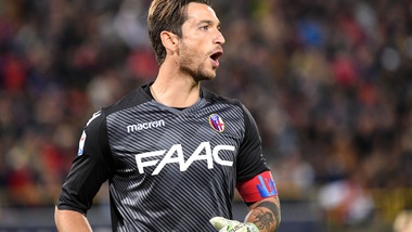 Serie A Bologna, per Mirante lesione di primo grado