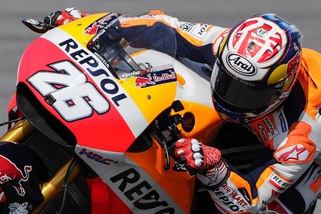 MotoGp: Pedrosa in pole, Dovizioso in prima fila. Rossi 4°