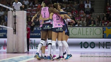 L'Imoco affianca Scandicci in vetta. Pomì, prima vittoria