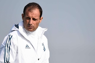 Allegri aspetta il Barcellona e ridisegna la Juventus