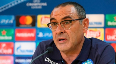 Napoli, Sarri: «Se smetto di lavorare adesso non mi ricorderà nessuno»