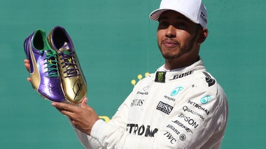 F1, Jackie Stewart: «Hamilton a caccia di Schumacher»