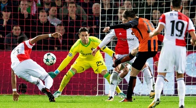 Champions, scontri tra i tifosi di Shakhtar e Feyenoord: 52 fermati