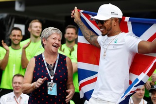 F1, Hamilton: pronto un rinnovo a cifre faraoniche