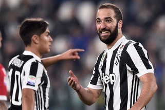 Higuain, se lo gode solo Allegri: l'Argentina non lo convoca