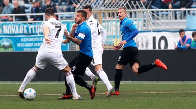 Serie B: Frosinone in testa, la Pro Vercelli vince a Novara. Cremonese show a Foggia