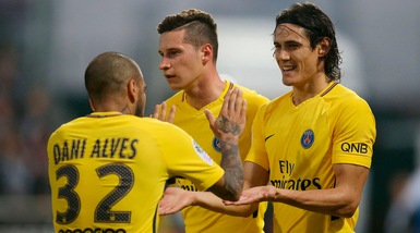 Cavani e Mbappé show: Psg a valanga sull'Angers
