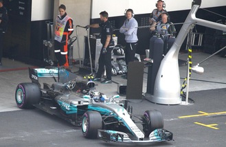 F1 Mercedes, Bottas: «Hamilton ha lavorato duramente»