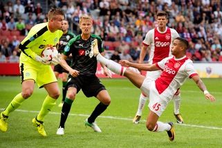 Sfumato Perisic, il Manchester United ora punta su Kluivert jr