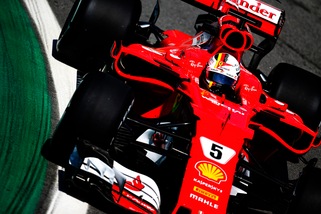 F1 Ferrari, Vettel: «Difficile star dietro alle Mercedes»