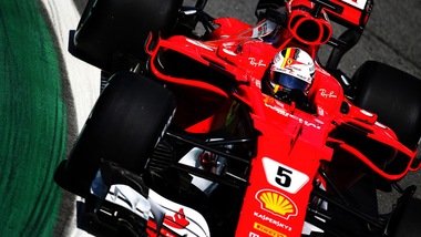 F1 Ferrari, Vettel: «Difficile star dietro alle Mercedes»