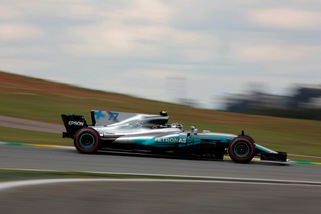 F1, Gp Brasile: Bottas e Hamilton davanti, ma le Ferrari sono lì