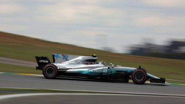 F1, Gp Brasile: Bottas e Hamilton davanti, ma le Ferrari sono lì