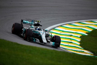 F1, Gp Brasile: pole per Bottas, Vettel in prima fila