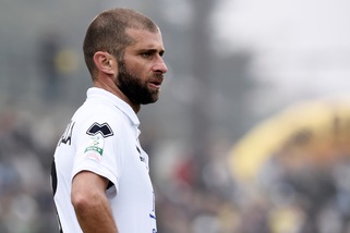 Serie B Pro Vercelli, un turno di stop a Vives e Mammarella