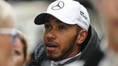 F1, Hamilton: «L'anno prossimo sarà come guidare degli autobus»