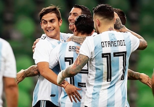 Argentina-Nigeria 2-4: non basta Dybala titolare, paura per Aguero
