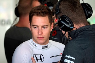 F1, Vandoorne: «Ho corso alla pari con Alonso»