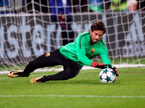 Roma, Alisson: «È troppo importante vincere il derby»