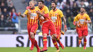 Serie A, Benevento - Sassuolo: quota 3,35 sul primo successo giallorosso