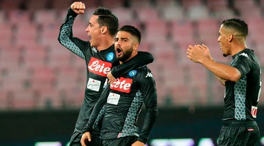 Serie A, Napoli-Milan 2-1: Insigne e Zielinski, Montella ko