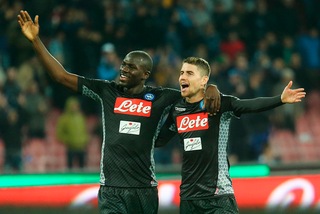 Serie A, scudetto: Napoli in testa, la Juve scivola a 2,60