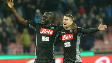 Serie A, scudetto: Napoli in testa, la Juve scivola a 2,60