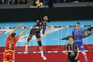 Volley: Superlega, Civitanova travolge Ravenna nel recupero della 2a giornata