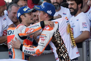 MotoGp, che risate con Marquez e Pedrosa!