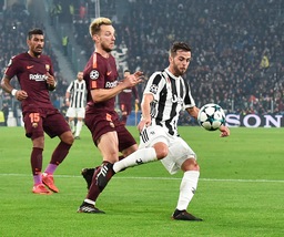 Juventus, Pjanic: «Mese decisivo, possiamo solo migliorare»