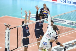 Volley: Superlega, Trento batte Latina in rimonta