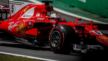 F1, Abu Dhabi: Vettel meglio di Hamilton nelle libere