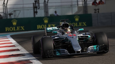 F1, Abu Dhabi: seconde libere ad Hamilton, Vettel segue