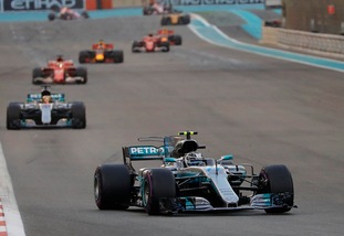 F1, Abu Dhabi: doppietta Mercedes, Vettel terzo