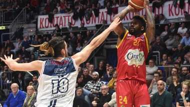 Serie A2, impresa di Ravenna. Treviso ko a Ferrara. Vince la Leonis Roma