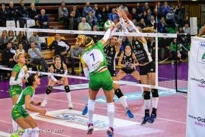 Volley: A2 Femminile, Soverato e Mondovì le nuove leader