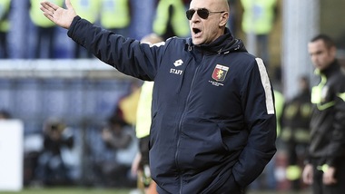 Serie A Genoa, spari e feriti: sospesa la seduta di Ballardini