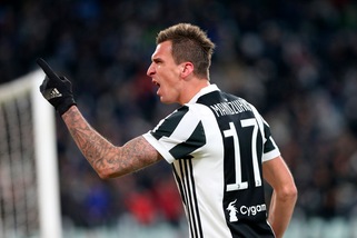 Juventus, c'è Higuain: non convocati Mandzukic e Höwedes