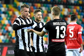 Coppa Italia, Udinese-Perugia 8-3: tornado Maxi Lopez e pass per il Napoli