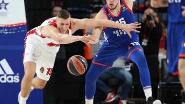 EuroLeague: Stimac gela l'Olimpia nel finale