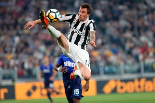 Juventus, Mandzukic può farcela per la Champions,, Höwedes: altro lungo stop