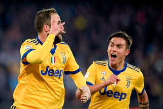 Higuain zittisce Napoli: gode la Juventus che si porta a -1